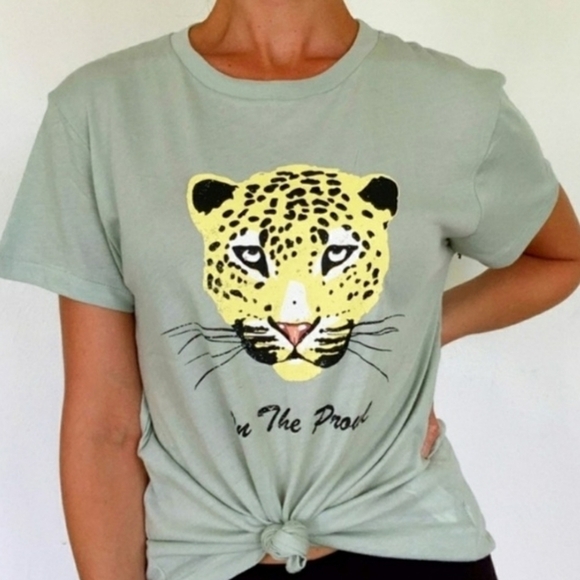 Nwt Wildfox On The Prowl Cheetah T-Shirt Green - Picture 1 of 5